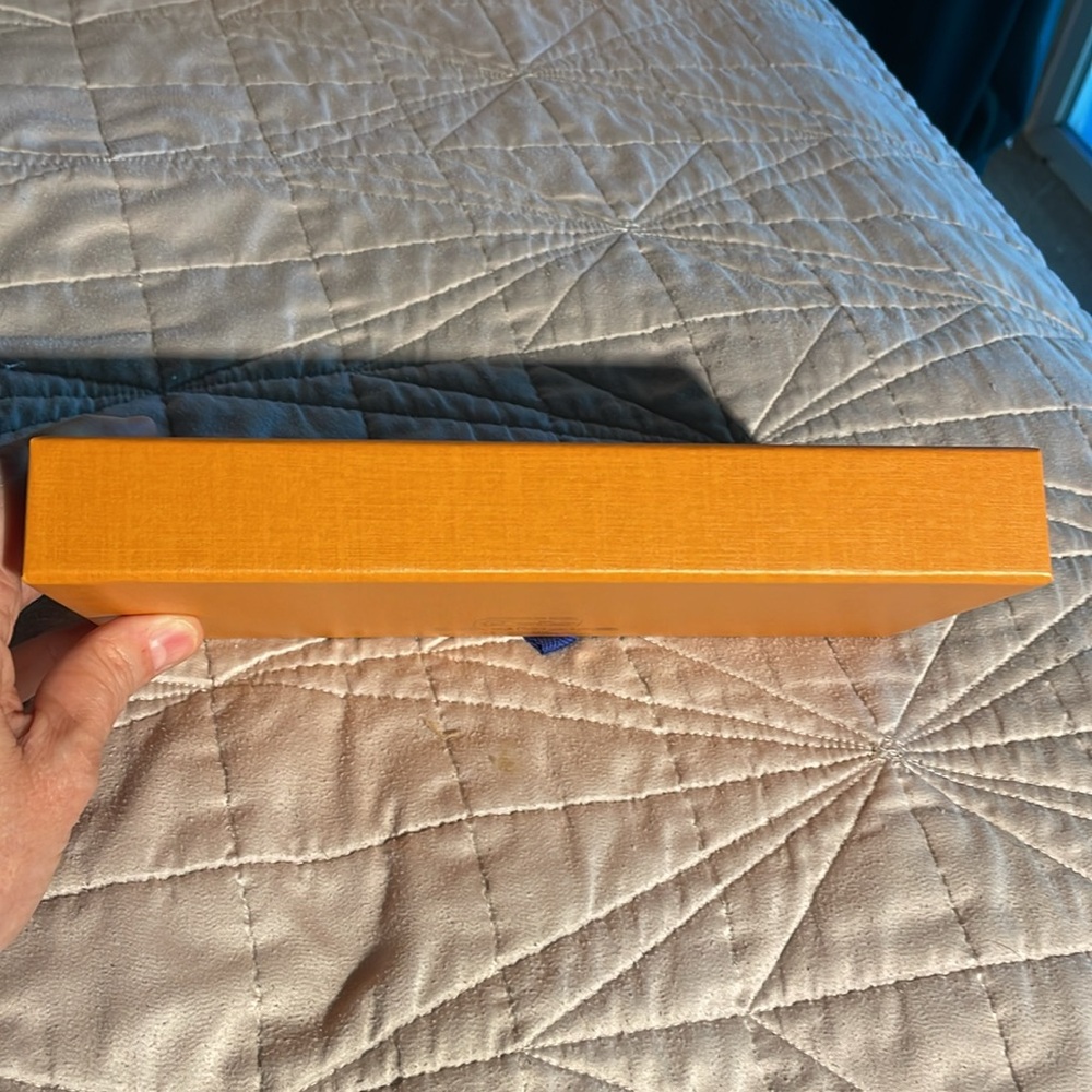 Louis Vuitton Authentic Box - Picture 8 of 13